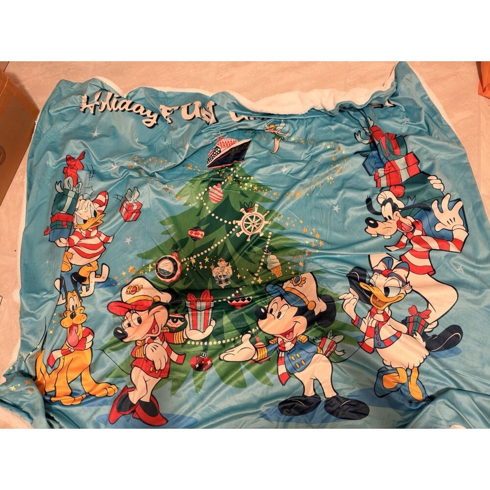 Disney Cruise Line Christmas Blanket DCL Throw Mickey Pluto Minnie Goofy Tree